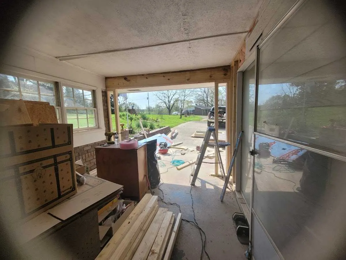 Air movers and dehumidifier for Drying & Dehumidification in Emeryville